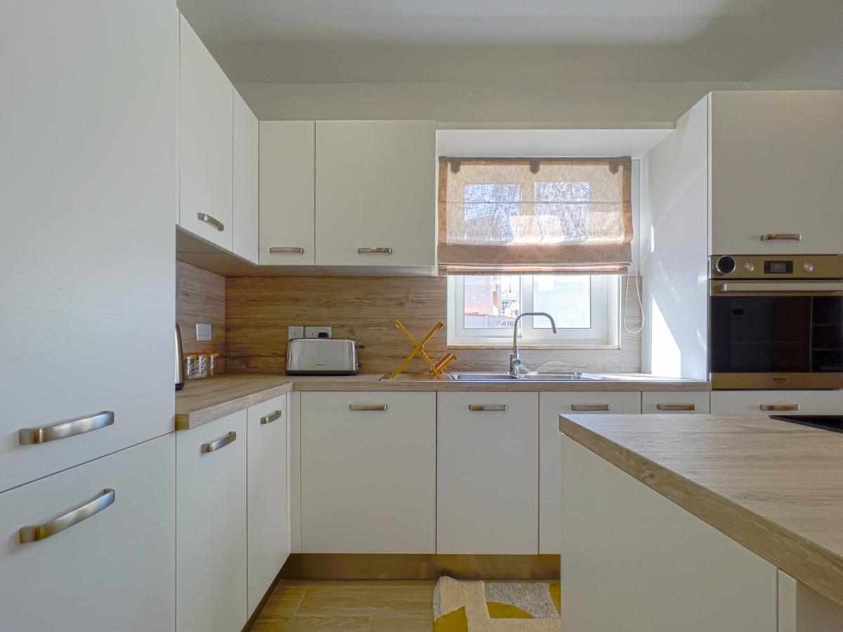 Appartamento 21 Townhouse In St Julians San Giuliano Esterno foto